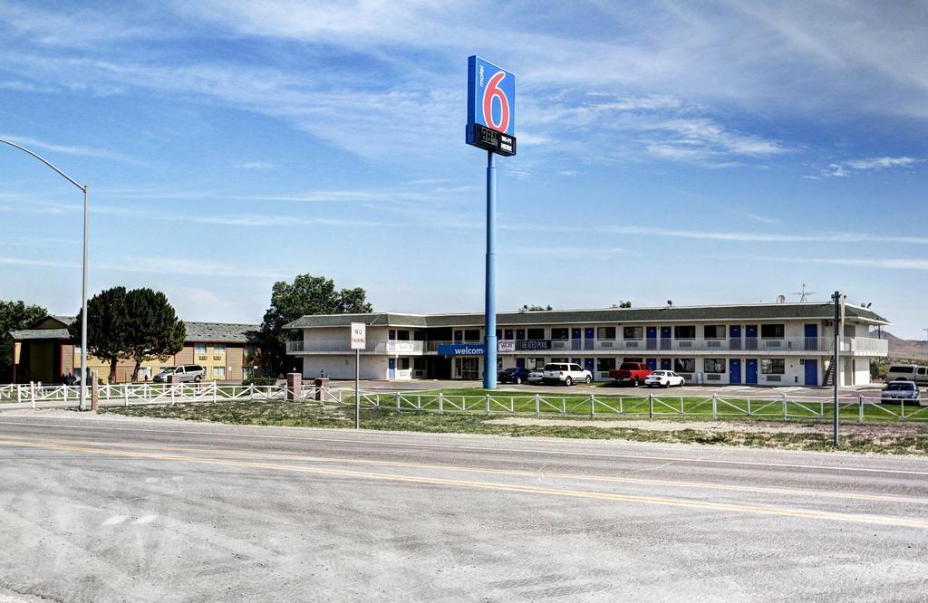 Motel 6 Wells Exterior photo